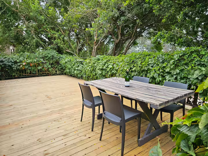 Winemakers Cottage Deck