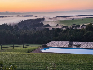 Packwood Wine Estate and Country Retreat sunset view